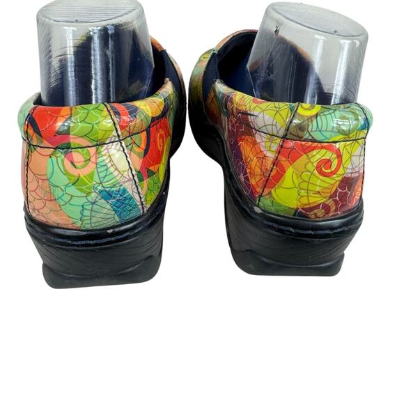 Klogs Colorful Bright Funky Swirly Slip On Leather Upper Clogs Size 9.5 - Picture 6 of 9
